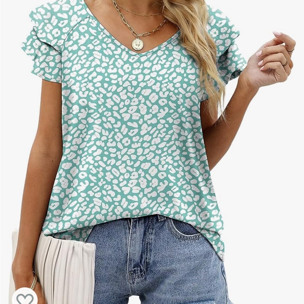 OFEEFAN Womens Summer Tops Ruffle Short Sleeve V Neck T-Shirts Casual Loose Fit